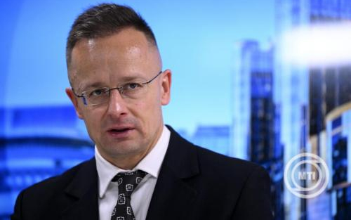 Szijjártó Péter: húszmilliárd forint értékű beruházást hajt végre az amerikai Genesys Magyarországon